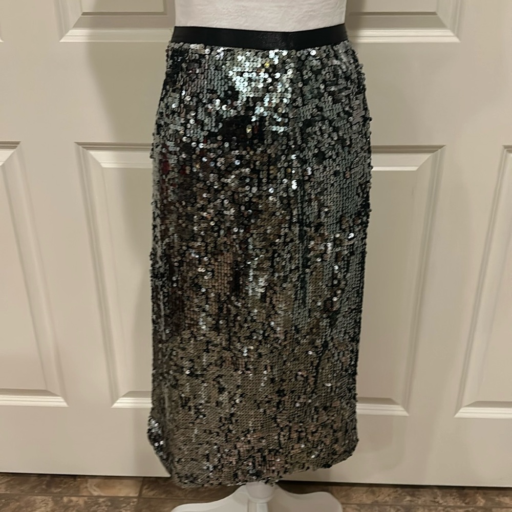 Nine West Black and Silver Sequin Midi Skirt